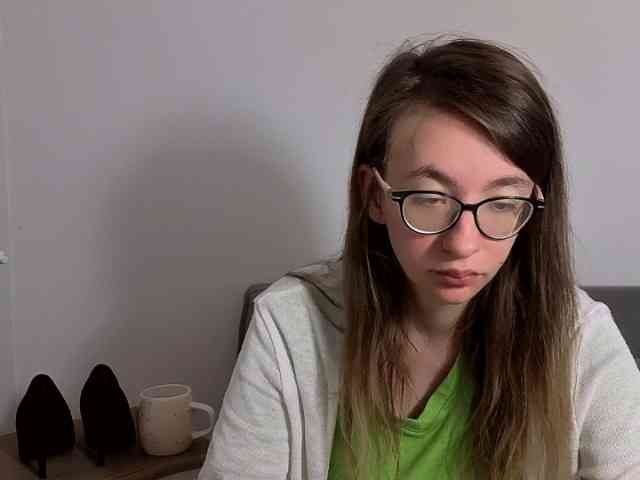 AnnaWonderful bongacams live cam model