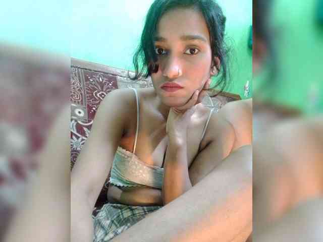 Meherin-Afra6 bongacams live cam model
