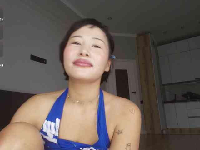 hangohoo bongacams live cam model
