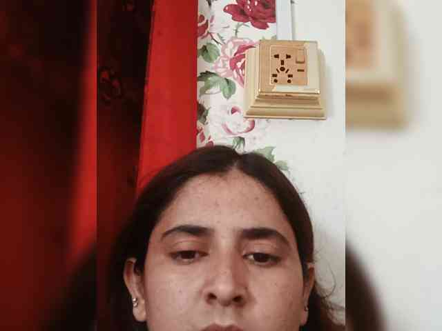 Khadija3 bongacams live cam model