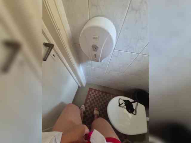 AmberLove12 bongacams live cam model