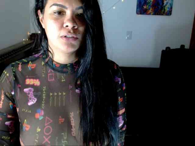 lucifer-17 bongacams live cam model