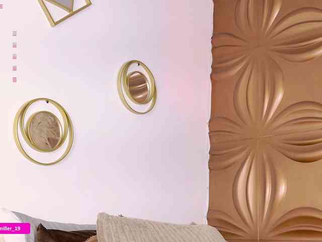 Paulinamiller bongacams live cam model