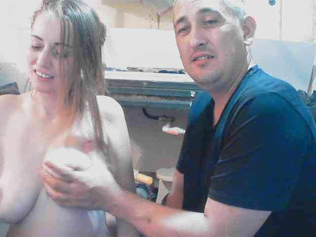 DenMaretxx bongacams live cam model