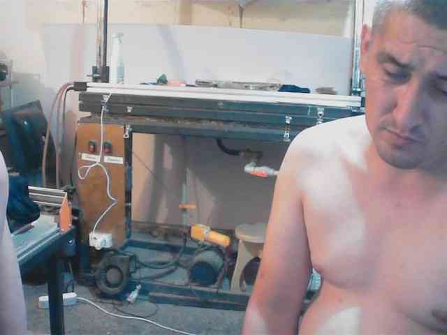 DenMaretxx bongacams live cam model