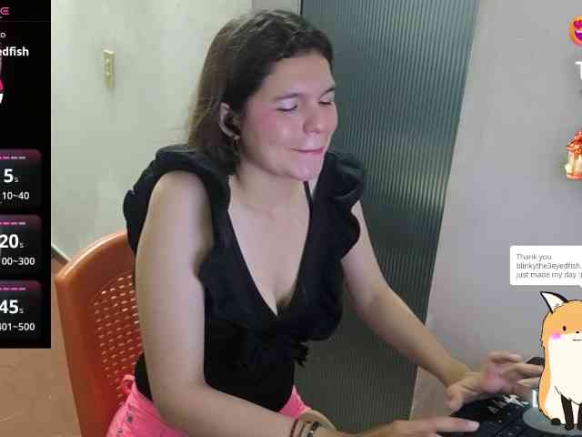 Zeldaprincess77 bongacams live cam model
