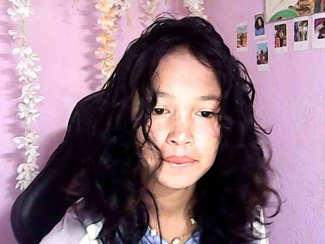 Gaby-Faith bongacams live cam model