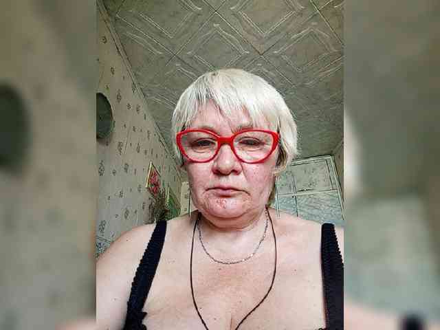 Machenka1 bongacams live cam model