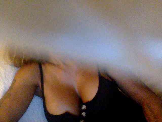 juicylala bongacams live cam model
