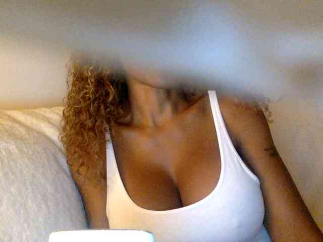 juicylala bongacams live cam model