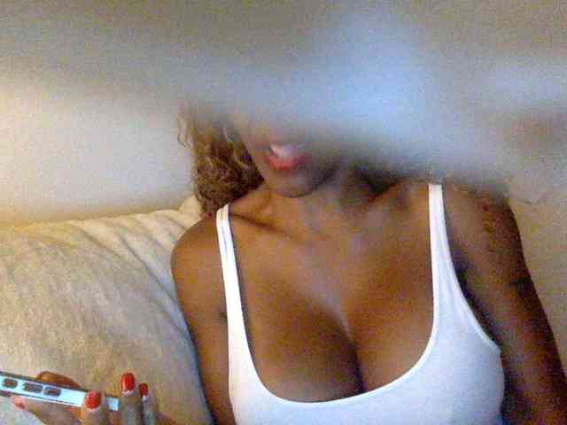 juicylala bongacams live cam model
