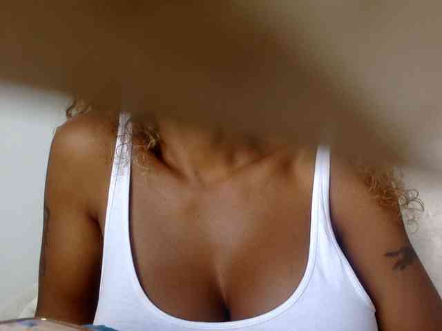 juicylala bongacams live cam model