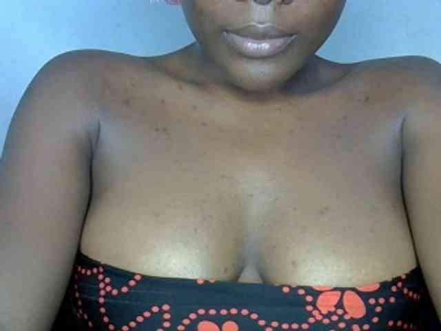 Beachxgirl bongacams live cam model