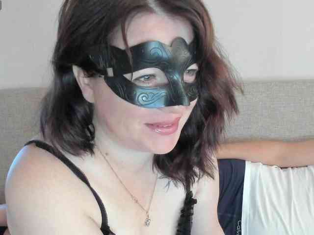 Stiv-Vikki bongacams live cam model