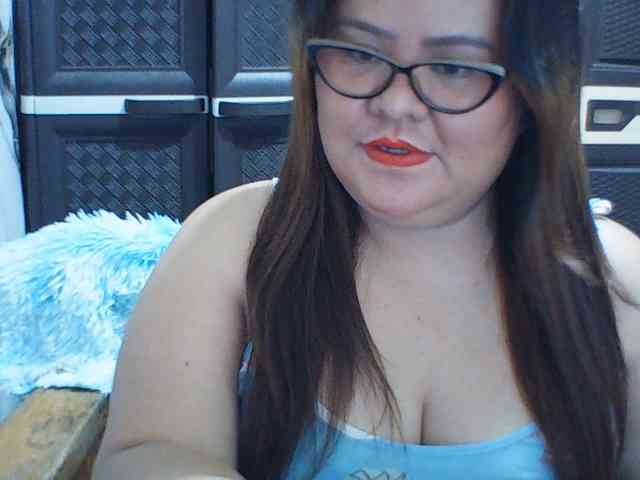 Jecel bongacams live cam model