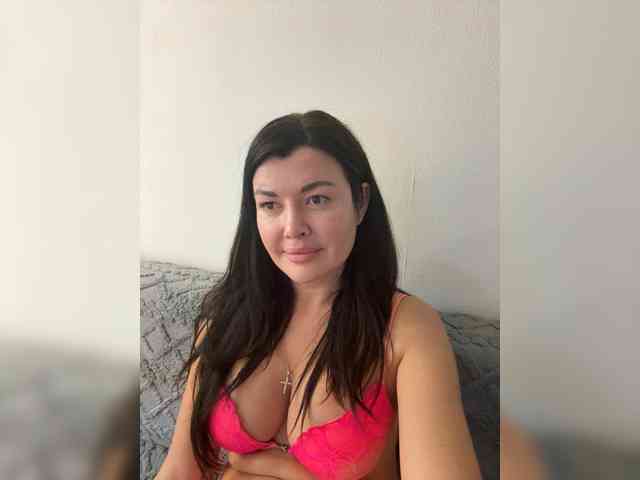 ALEXMILANA bongacams live cam model
