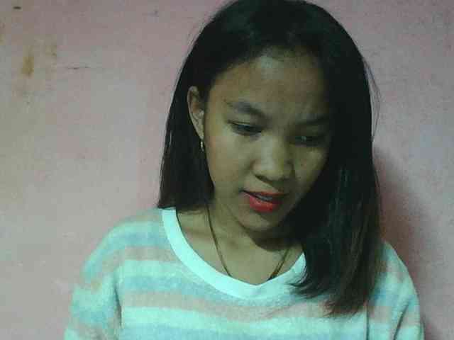 Louane01 bongacams live cam model