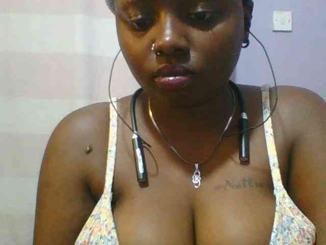 Natty-nasty bongacams live cam model