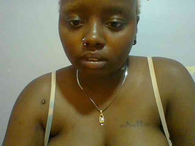 Natty-nasty bongacams live cam model