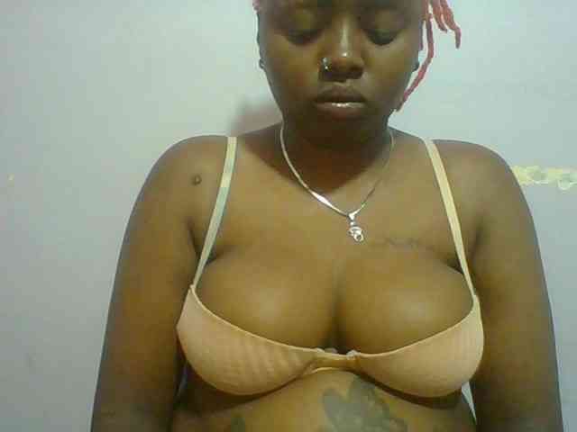Natty-nasty bongacams live cam model