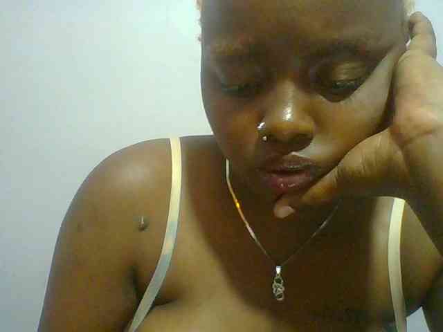 Natty-nasty bongacams live cam model
