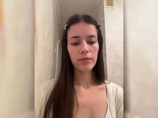 YourBella bongacams live cam model
