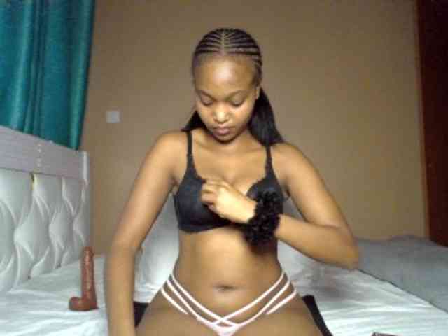 Hot-sexy-angel bongacams live cam model