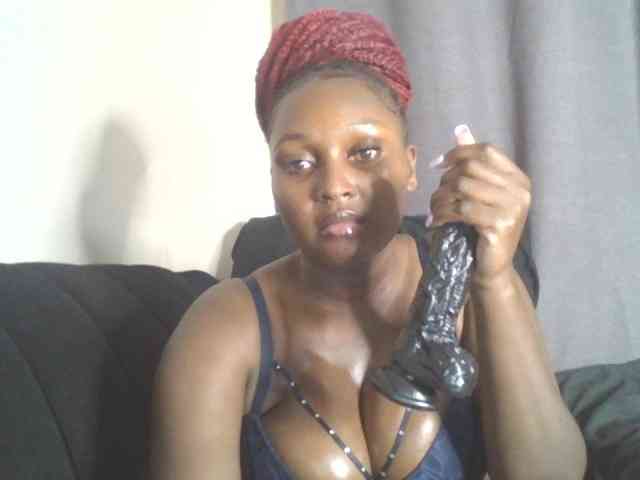 SexyBanni bongacams live cam model