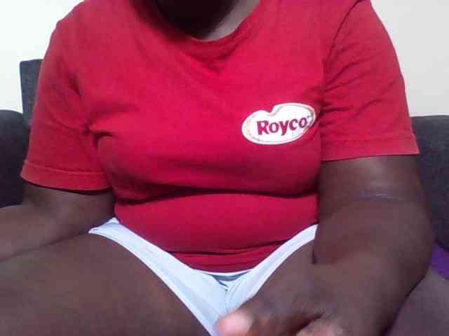 Freshslut bongacams live cam model