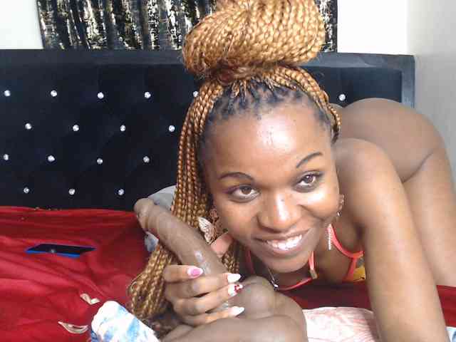 spicyvibee254 bongacams live cam model
