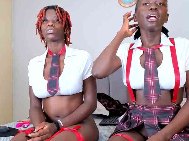 Ebony-Goddesses bongacams live cam model