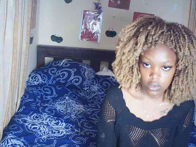 Rosy bongacams live cam model