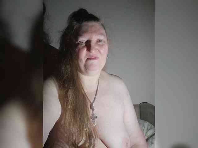 Monroqueen bongacams live cam model