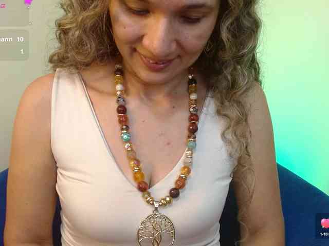adairamars bongacams live cam model