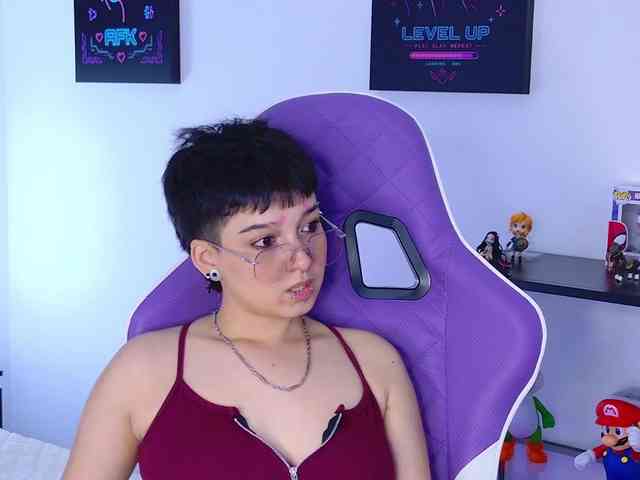 Jinxxx16 bongacams live cam model