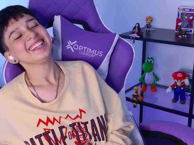 Jinxxx16 bongacams live cam model