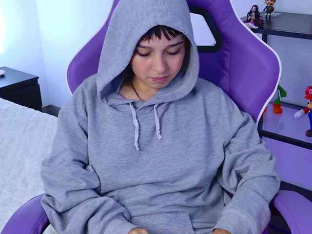 Jinxxx16 bongacams live cam model