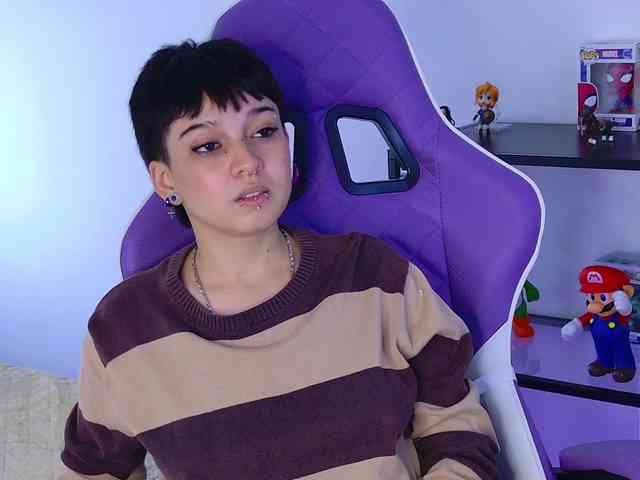 Jinxxx16 bongacams live cam model