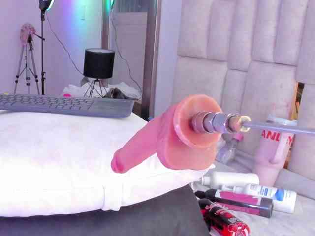Konny-May bongacams live cam model
