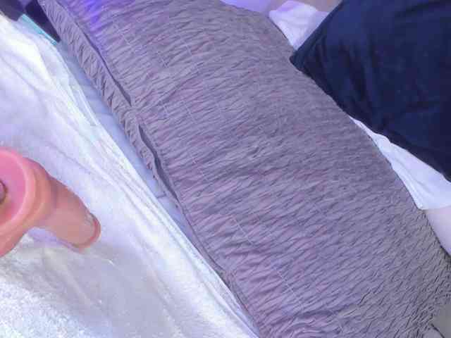 Konny-May bongacams live cam model