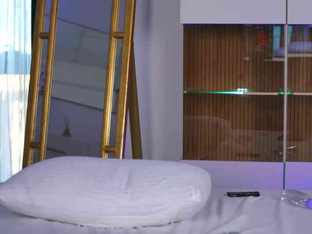 AlyonaKatya bongacams live cam model