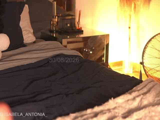 isaantonia bongacams live cam model