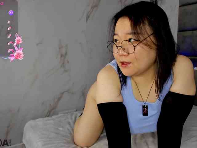 KimiMon bongacams live cam model
