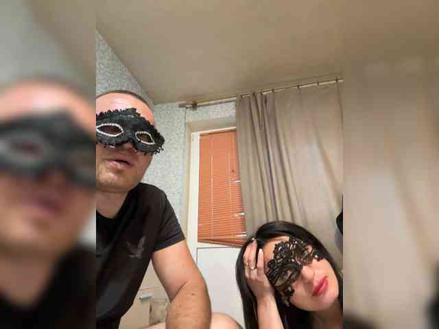 Vika-viktor bongacams live cam model
