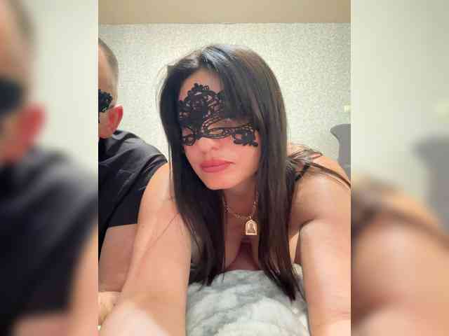 Vika-viktor bongacams live cam model