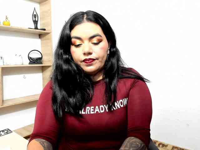 karlagreen bongacams live cam model