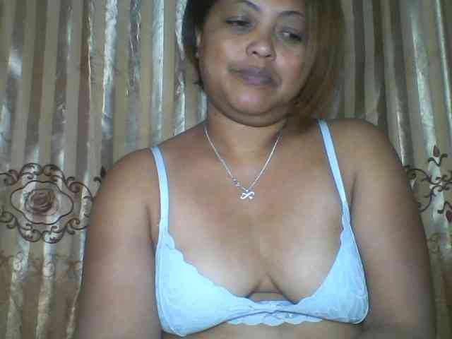 Annabellah bongacams live cam model
