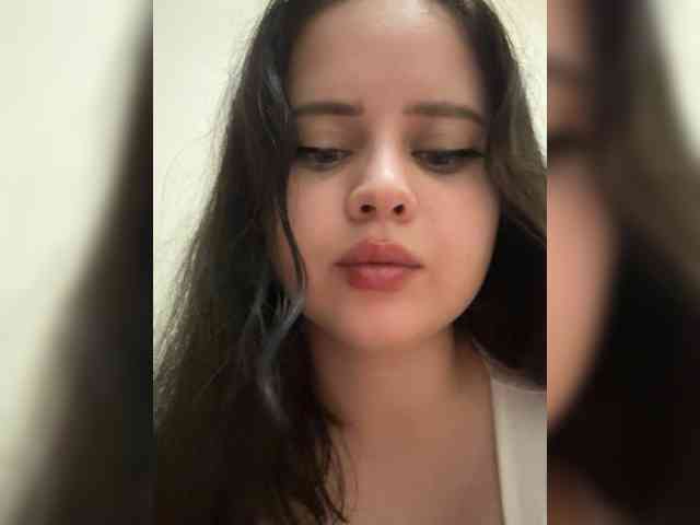 Lollypinkk bongacams live cam model