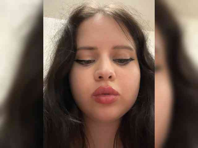 Lollypinkk bongacams live cam model