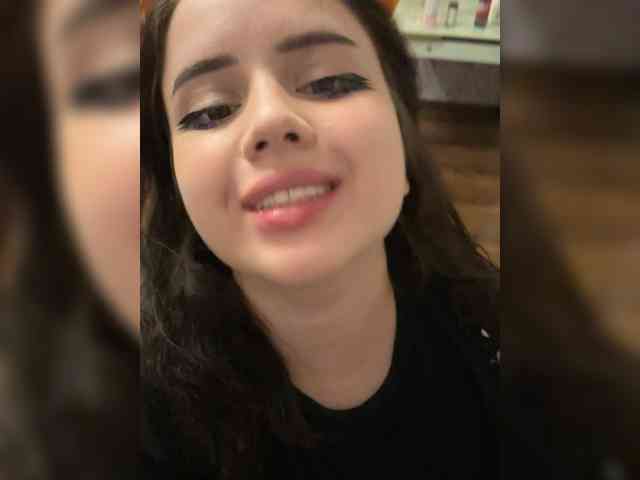 Lollypinkk bongacams live cam model